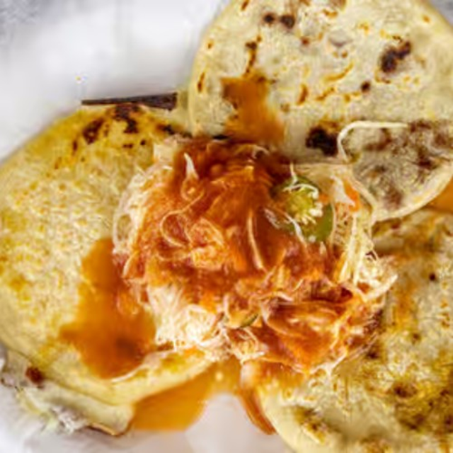 Pupusa De Frijol Con Queso / Bean with Cheese.