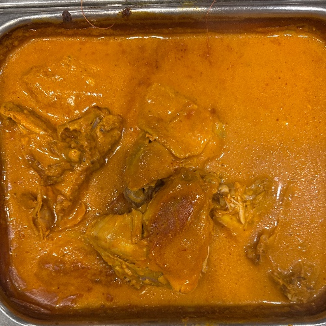 Pollo Guisado / Chicken Stew (Extra Stews).